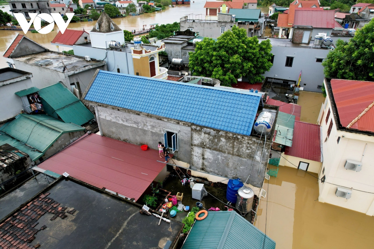 Hàng nghìn hộ dân ở Ninh Bình bị ngập nặng khi nước lũ dâng cao- Ảnh 4.