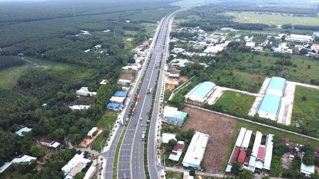 Nhìn từ trên cao một huyện ở Bình Dương được quy hoạch là trung tâm đổi mới sáng tạo- Ảnh 2.