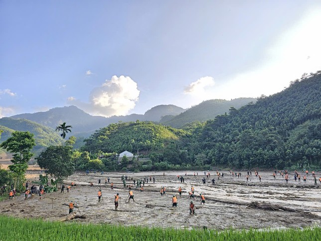 8 người thôn Làng Nủ 'mất tích' trở về- Ảnh 5.