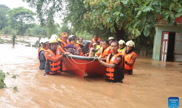 Myanmar, Thái Lan, Lào chiến đấu với lũ lụt hậu bão Yagi- Ảnh 2.