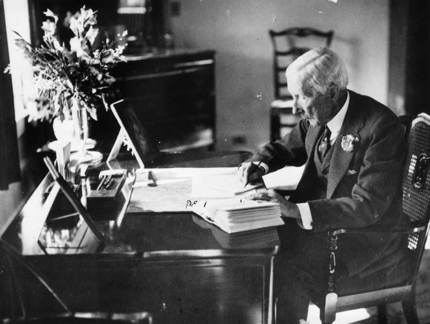 Tỷ phú Rockefeller dặn con: Muốn giàu phải nắm vững 1 điều, chẳng cần ‘sinh ra ở vạch đích’ cũng dễ dàng dẫn đầu- Ảnh 2.