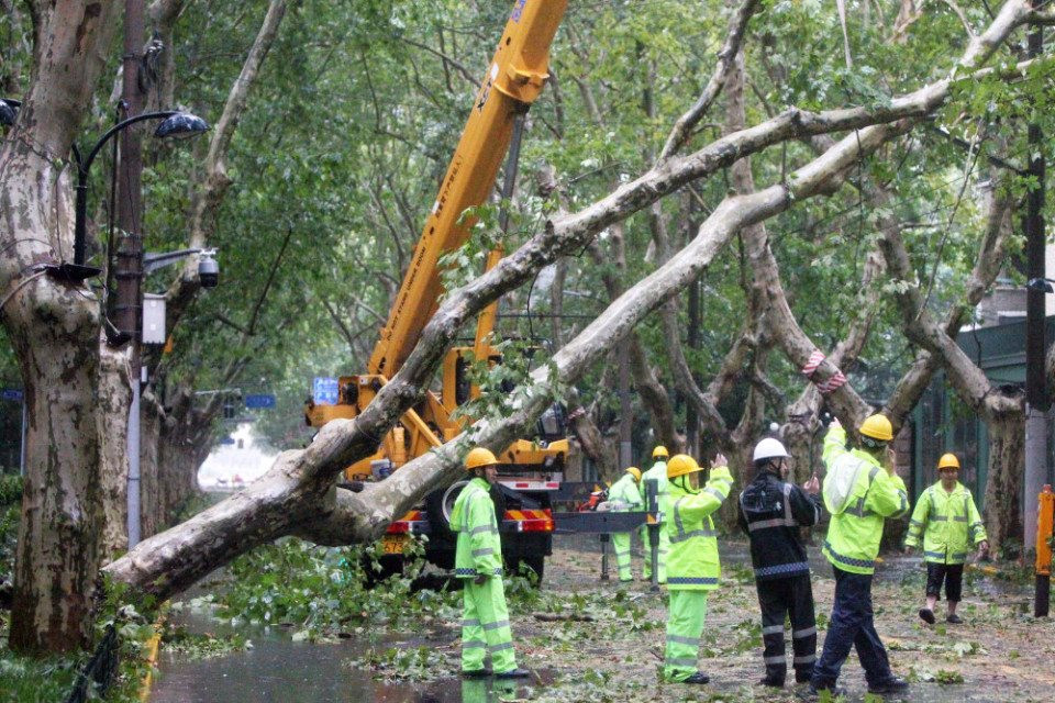 Trải nghiệm của du học sinh Việt Nam khi bão Bebinca tấn công Thượng Hải: Bầu trời chuyển sang màu hồng một cách kỳ lạ, liên tục nhận tin nhắn cảnh báo vì cơn bão gần trăm năm mới có một lần- Ảnh 1.