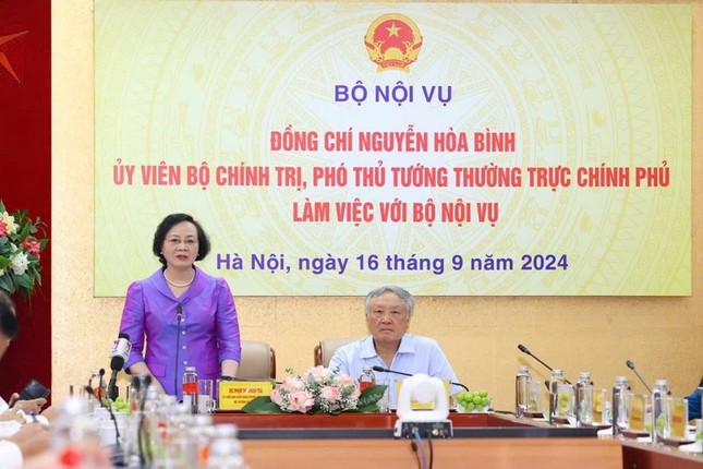 Phó Thủ tướng Thường trực Nguyễn Hòa Bình: Không có văn bản gì để trên bàn tôi quá 2 ngày- Ảnh 2.