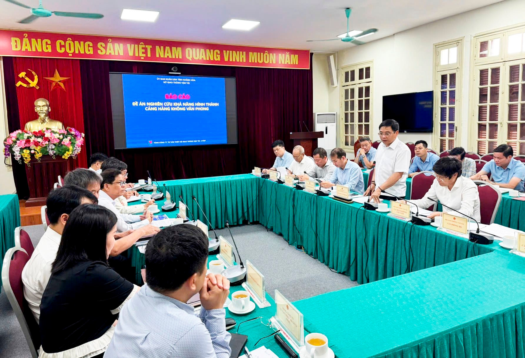 Sân bay đầu tiên của Việt Nam nằm hoàn toàn trên vùng nước ven bờ: Bộ Giao thông vận tải thống nhất cần thiết đầu tư- Ảnh 2.