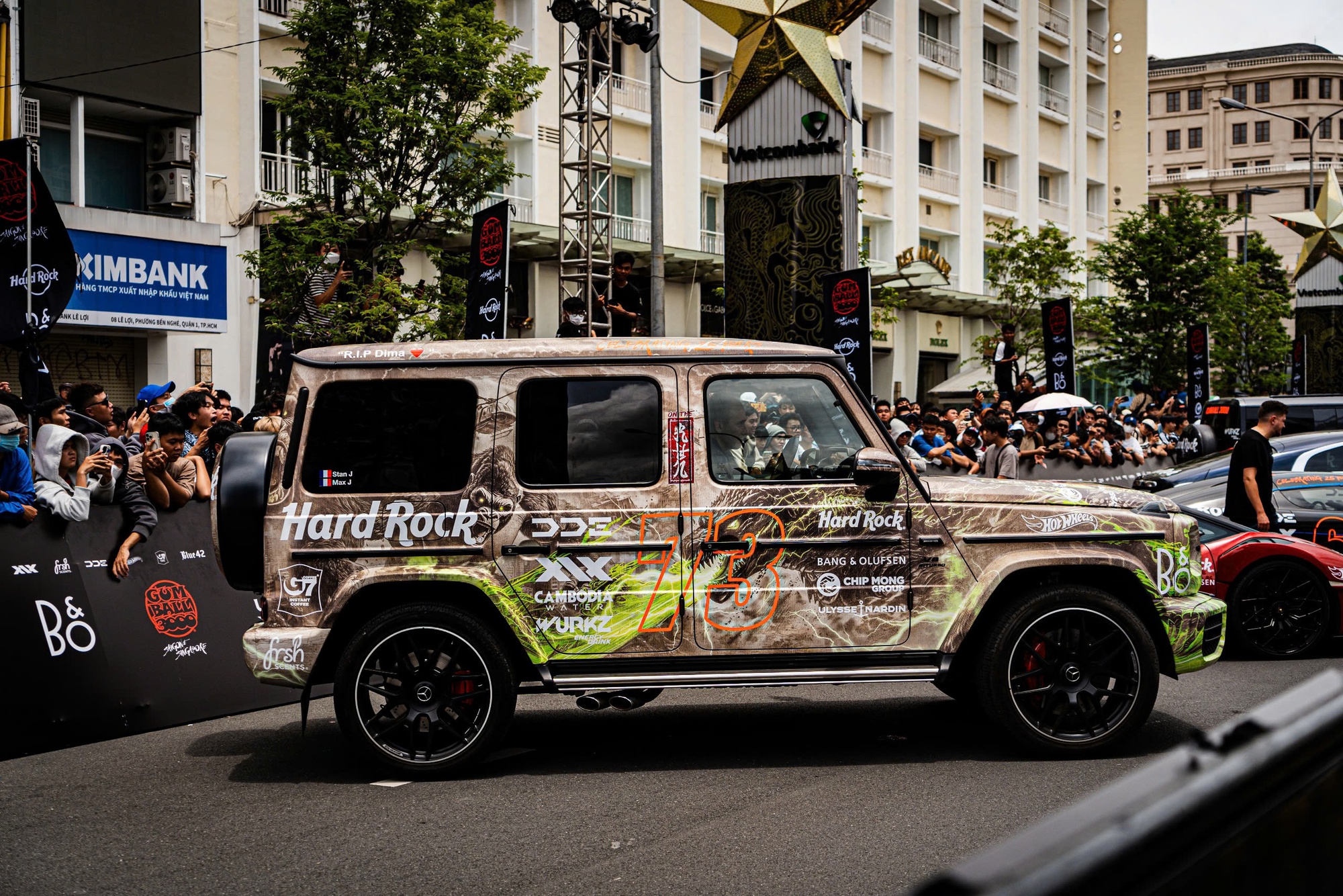 Thợ Việt bật mí hậu trường dán Escalade và G63 tại Gumball 3000: Nóng, bụi mịn, thiếu sáng, không được tháo xe, chạy đua 12 tiếng/ngày- Ảnh 2.