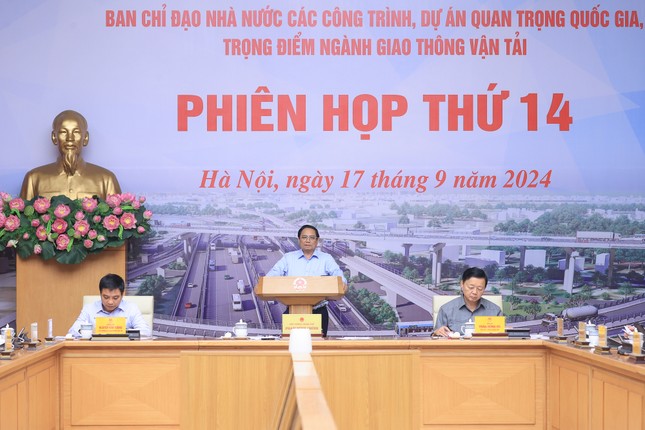 'Vượt nắng thắng mưa, không thua gió bão', hoàn thành mục tiêu 3.000 km đường bộ cao tốc- Ảnh 2.