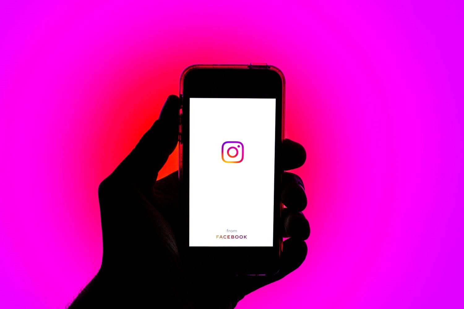 Instagram có tính năng mang tên "tài khoản tuổi teen" - Ảnh 1.