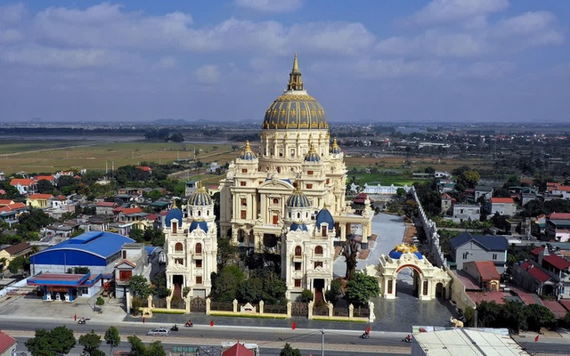 Ông chủ tòa lâu đài Thành Thắng tại Ninh Bình được mệnh danh lớn nhất Đông Nam Á: Bất ngờ "lùi về phía sau"- Ảnh 2.