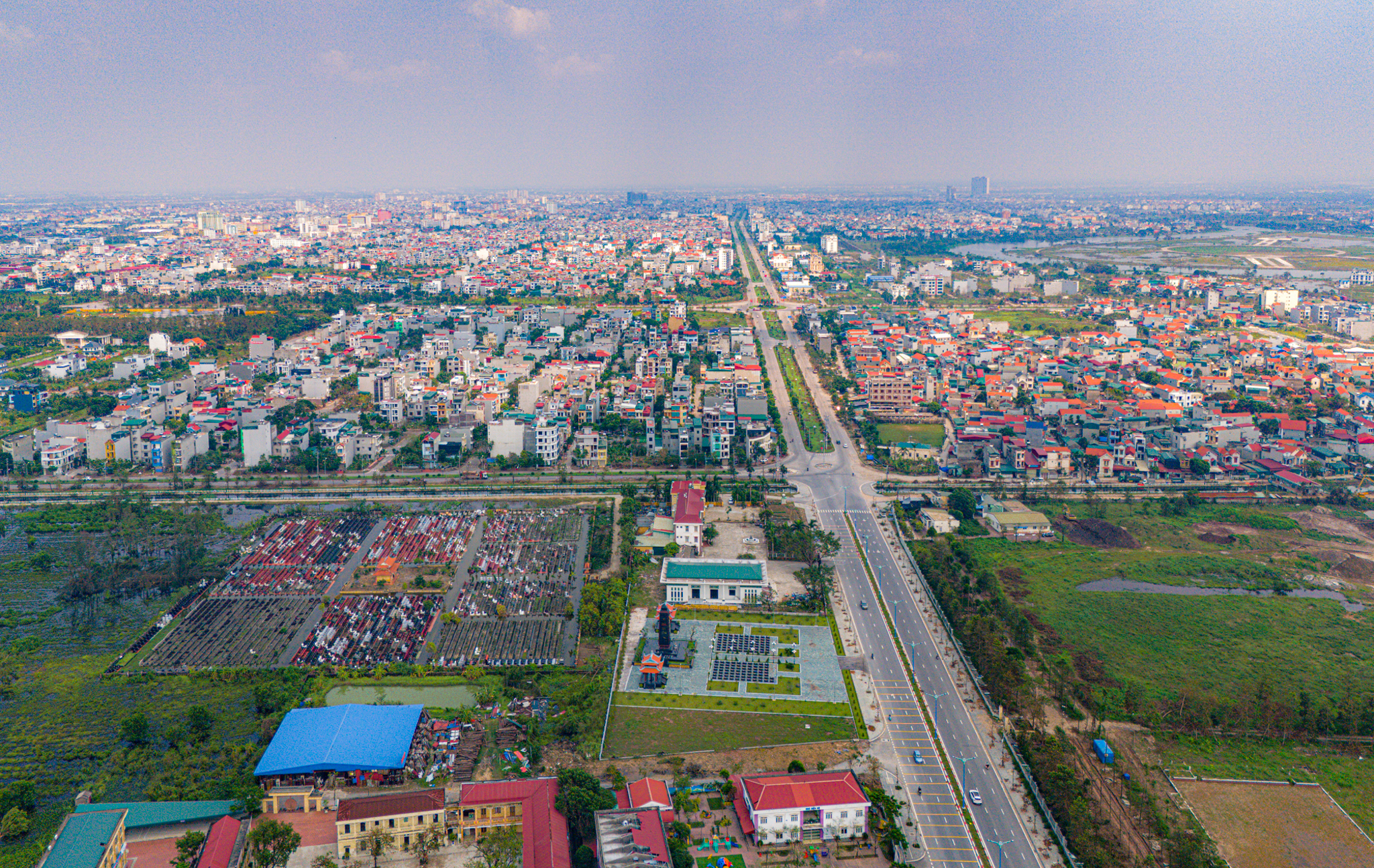 Không phải ở Hà Nội hay TP.HCM, mỗi mét của con đường này tốn đến 643 triệu đồng để mở rộng- Ảnh 12.