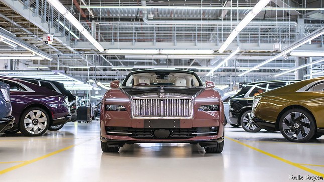 Rolls-Royce lên lịch ra mắt SUV điện đầu tiên- Ảnh 1.