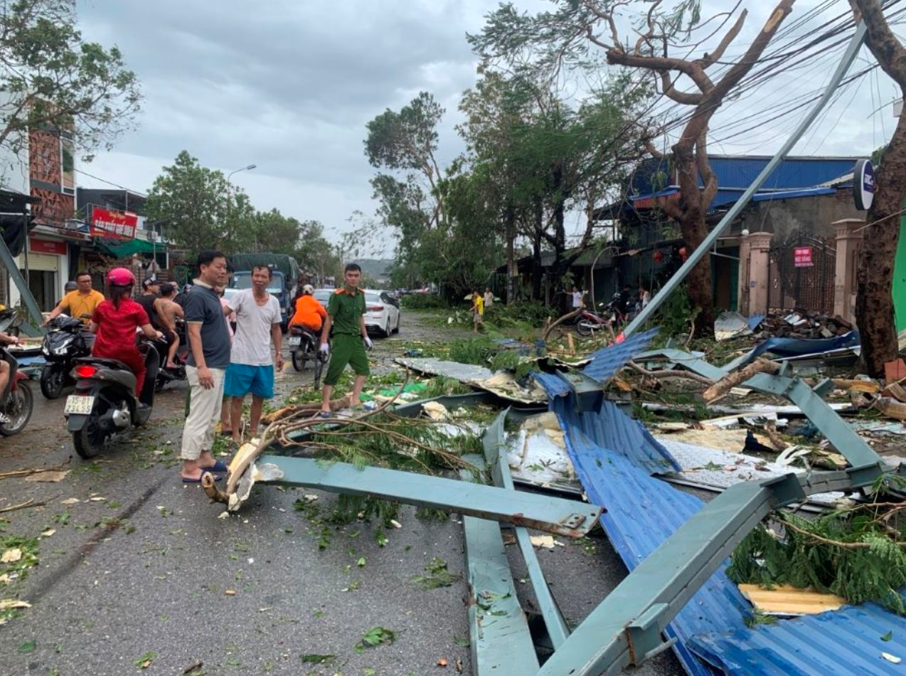 Chuyên gia ADB gợi ý cách Việt Nam phục hồi bão lũ nhìn từ siêu bão Katrina đổ bộ Mỹ 20 năm trước: Bảo hiểm là nguồn lực đầu tiên!- Ảnh 1.