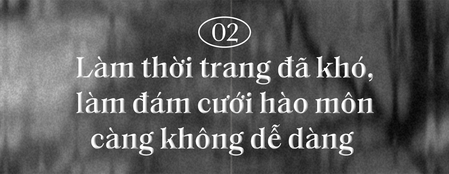 “Phù thuỷ sân khấu” đứng sau loạt sự kiện đình đám của làng mốt Việt, được Vogue khen ngợi: “Show đến tay tôi đều không đơn giản, nếu dễ dàng các NTK đã không tìm đến tôi”- Ảnh 4.