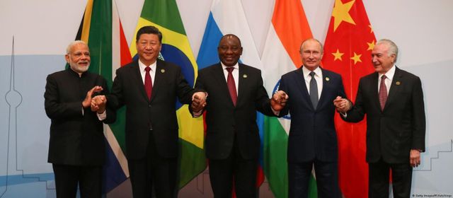 BRICS mở rộng, Tổng thống Putin kêu gọi 1 việc trong lĩnh vực được coi là huyết mạch kinh tế toàn cầu- Ảnh 1.