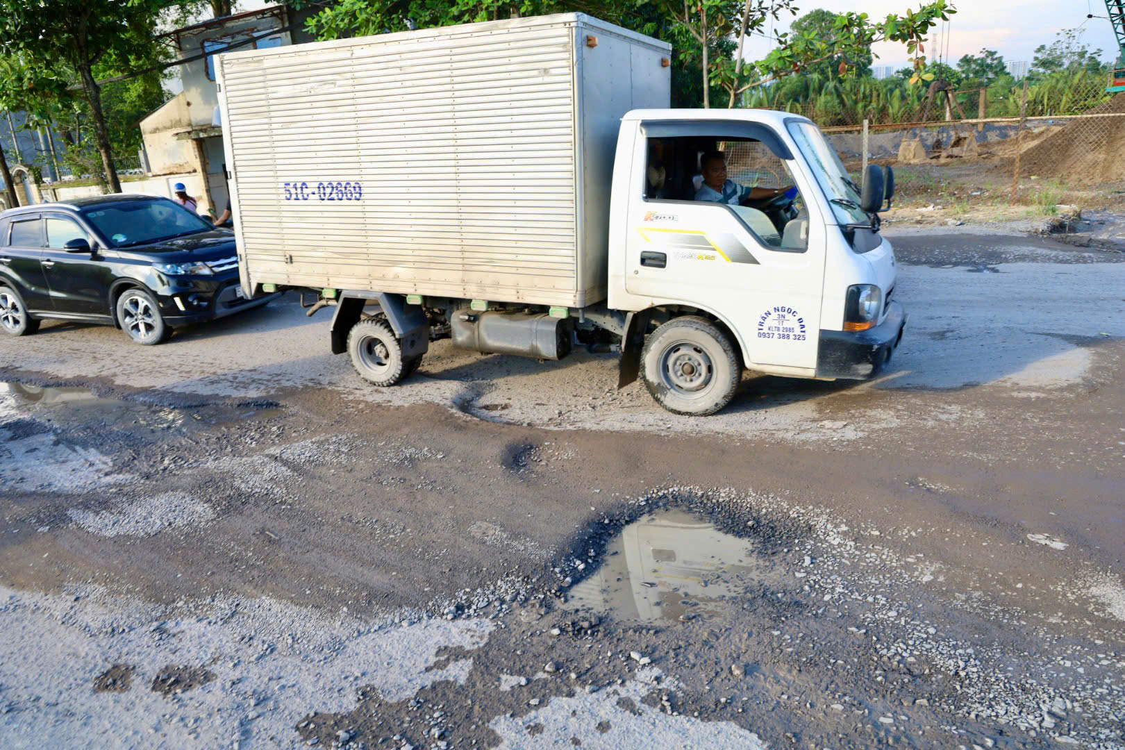 Đoạn đường "nát như tương" ở TP Thủ Đức sẽ được nâng cấp cuối năm nay- Ảnh 3.