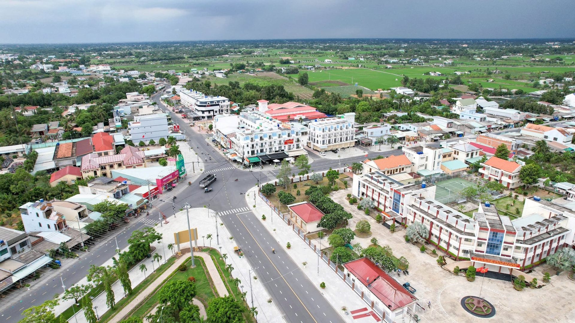 Quy hoạch Long An tầm nhìn đến năm 2030: Tập trung cao độ phát triển hạ tầng đô thị- Ảnh 2.