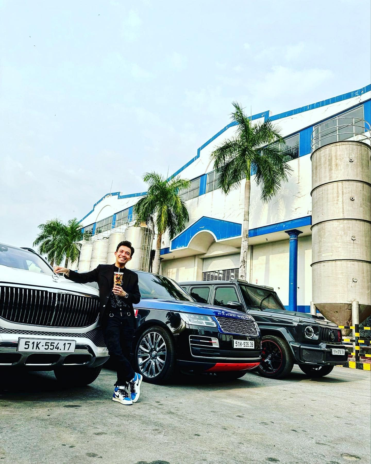 Đu 'trend' cùng các sao Việt, Minh Nhựa tậu VW Viloran Luxury, là chiếc MPV duy nhất trong bộ sưu tập trăm tỷ- Ảnh 13.