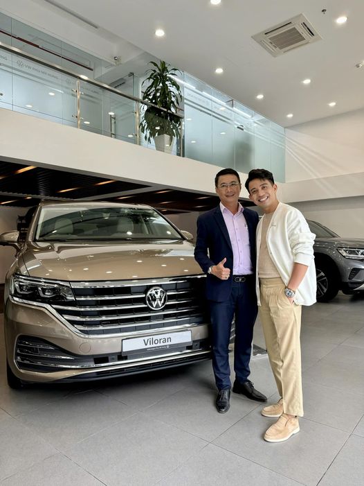 Đu 'trend' cùng các sao Việt, Minh Nhựa tậu VW Viloran Luxury, là chiếc MPV duy nhất trong bộ sưu tập trăm tỷ- Ảnh 1.