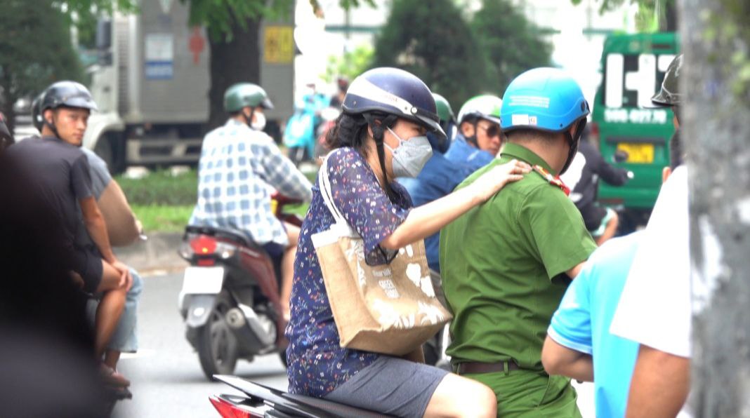 Các bảo mẫu thừa nhận bạo hành trẻ em, chủ Mái ấm Hoa Hồng nói không biết- Ảnh 2.