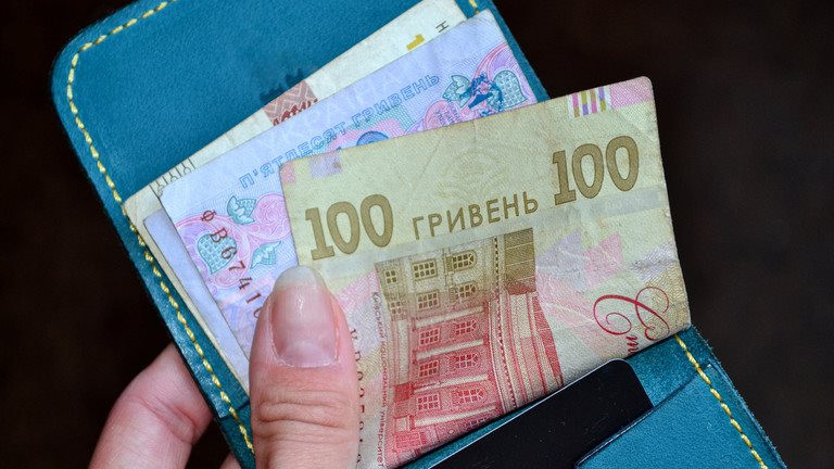 IMF ra điều kiện cho Ukraine vay thêm hơn 1 tỷ USD: Phá giá đồng nội tệ, tăng nhiều loại thuế- Ảnh 1.