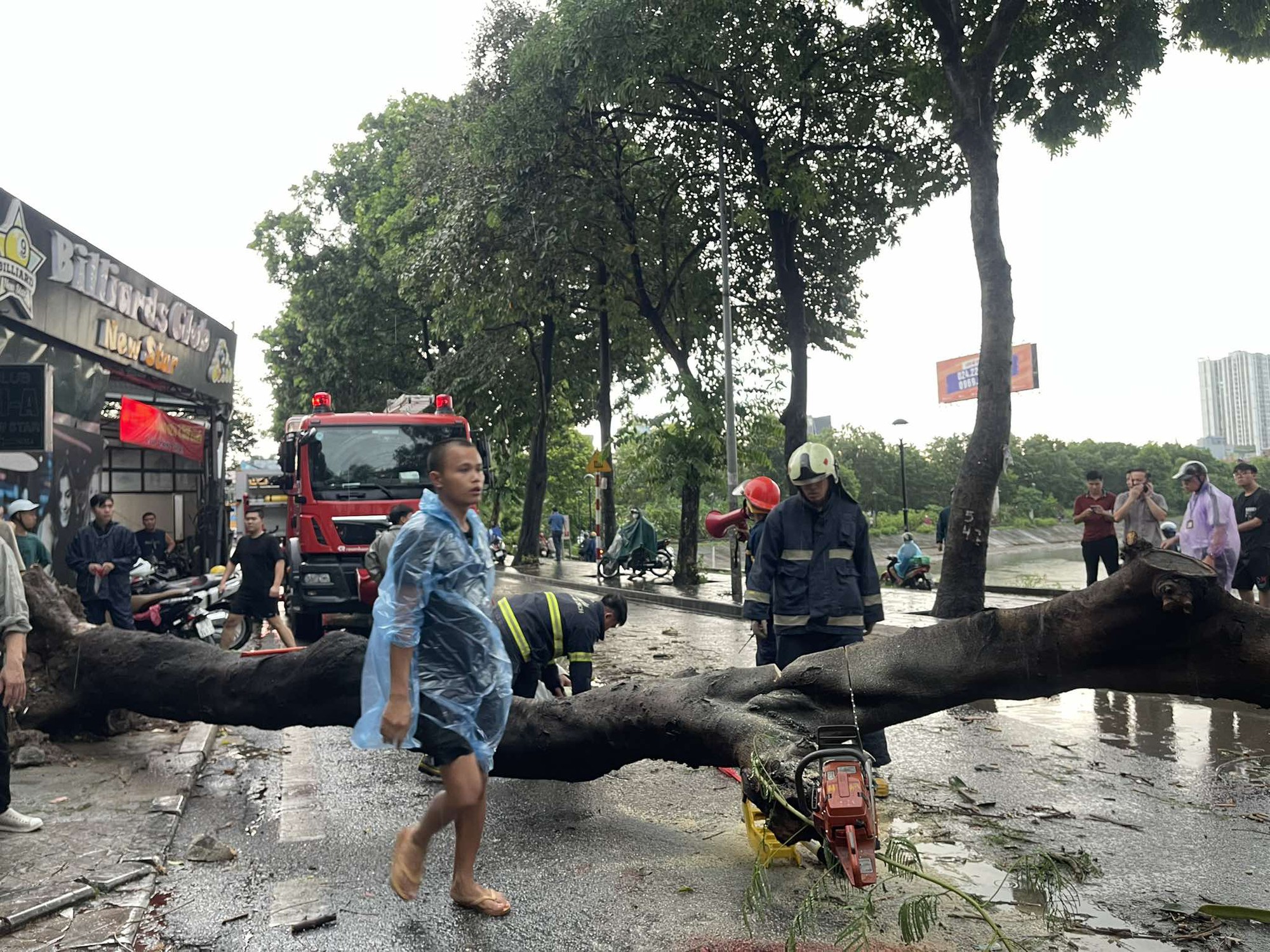 Trực tiếp ảnh hưởng của bão số 3 Yagi: Nhiều chuyến bay bị delay; Sân bay Nội bài chuẩn bị đóng cửa 11 tiếng- Ảnh 12.