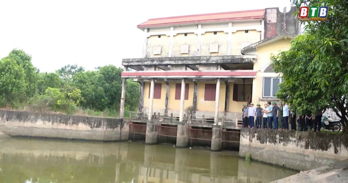 Trực tiếp: Siêu bão Yagi giật cấp 17, cách Quảng Ninh-Hải Phòng 190km- Ảnh 8.