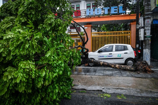 Bão số 3 vượt qua Phú Thọ, Hoà Bình, đi sâu vào Tây Bắc Bộ- Ảnh 39.