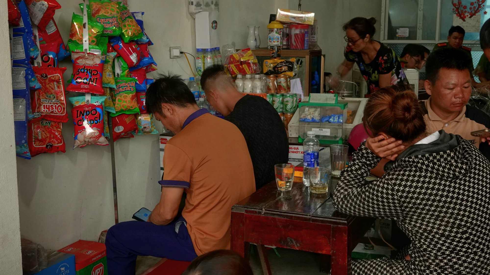 Nam sinh viên về Phú Thọ chơi rồi mất tích trong vụ sập cầu Phong Châu, người thân khóc hết nước mắt- Ảnh 2. Nam sinh viên về Phú Thọ chơi rồi mất tích trong vụ sập cầu Phong Châu, người thân khóc hết nước mắt- Ảnh 2.