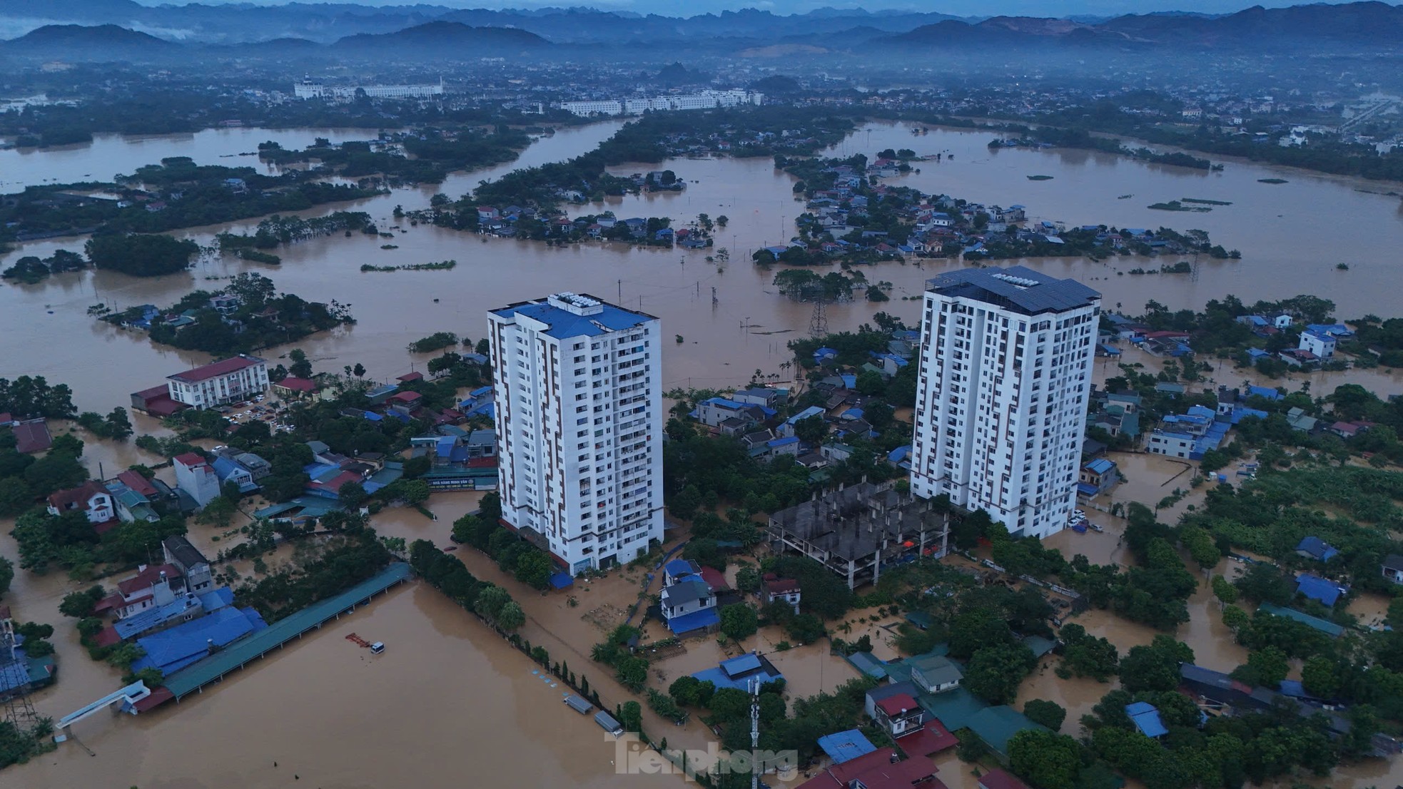 Toàn cảnh khu vực ở Thái Nguyên chìm trong biển nước- Ảnh 4.