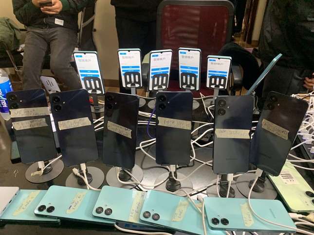 Hà Nội: Phá đường dây đánh bạc nghìn tỷ có ‘bàn tay’ của tổ chức tội phạm nước ngoài- Ảnh 5.