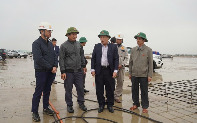Quảng Trị đề xuất hỗ trợ vốn xây mới 42 km thông tuyến quốc lộ huyết mạch- Ảnh 3. Quảng Trị đề xuất hỗ trợ vốn xây mới 42 km thông tuyến quốc lộ huyết mạch- Ảnh 3.