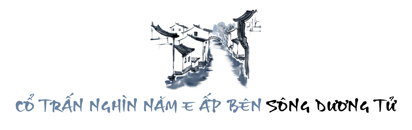 Một cổ trấn 1.300 năm tuổi rất được lòng du khách Việt, 2 bờ như 2 thế giới: Bên phồn hoa tấp nập, bên cũ kỹ trầm mặc như xuyên không về hàng nghìn năm trước- Ảnh 1.