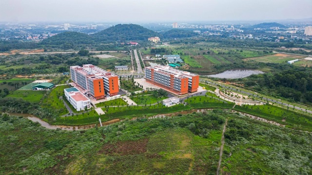 Không phải NEU, FTU, đây mới là đại học Top 1 Việt Nam: Khuôn viên rộng gấp 2 lần quận Hoàn Kiếm, gấp 43 lần ĐH Bách khoa HN- Ảnh 2.