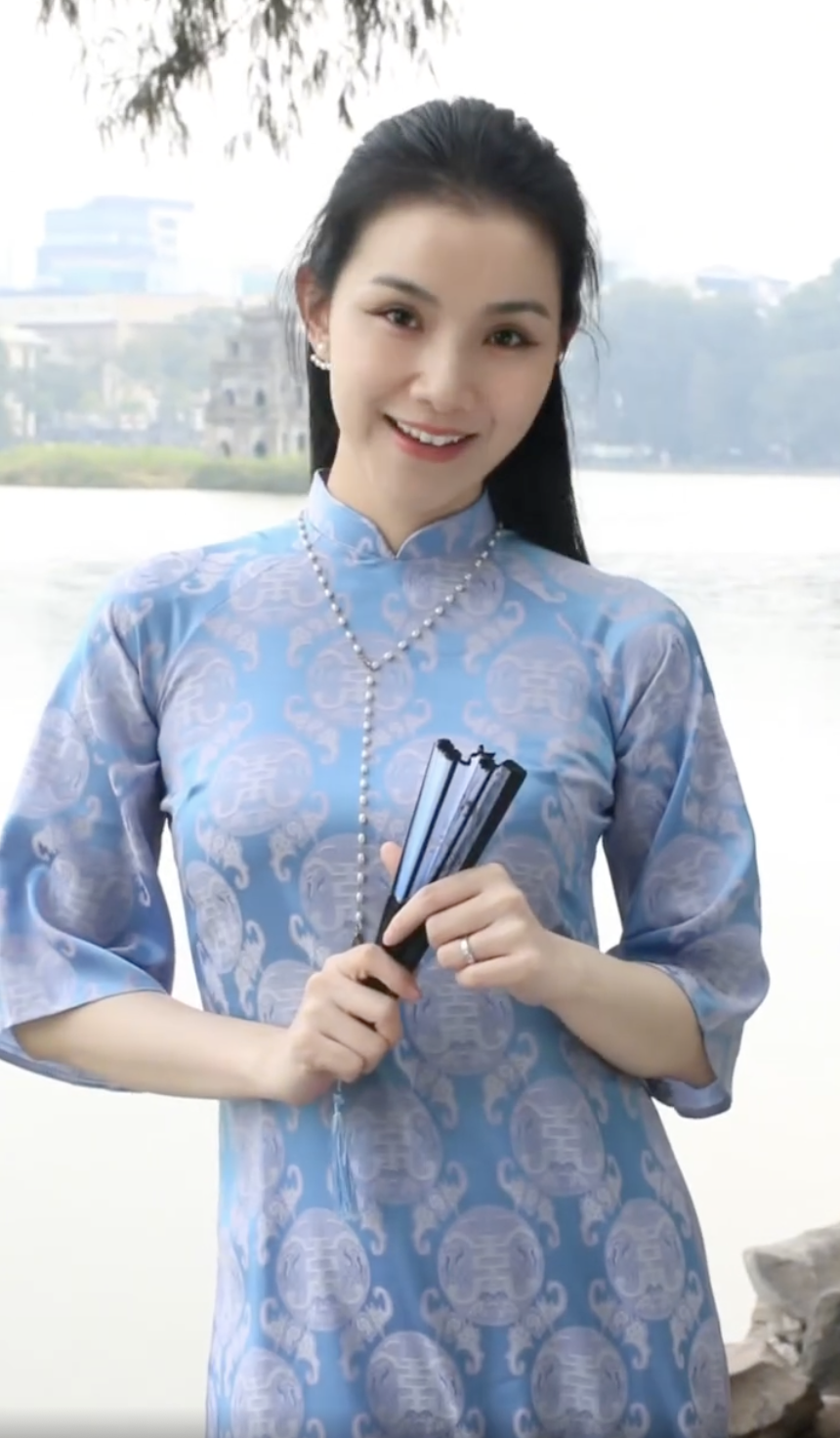 Hoa hậu đăng quang 17 năm trước bất ngờ gây sốt với clip 38 giây, ai xem xong cũng nói câu này- Ảnh 7.