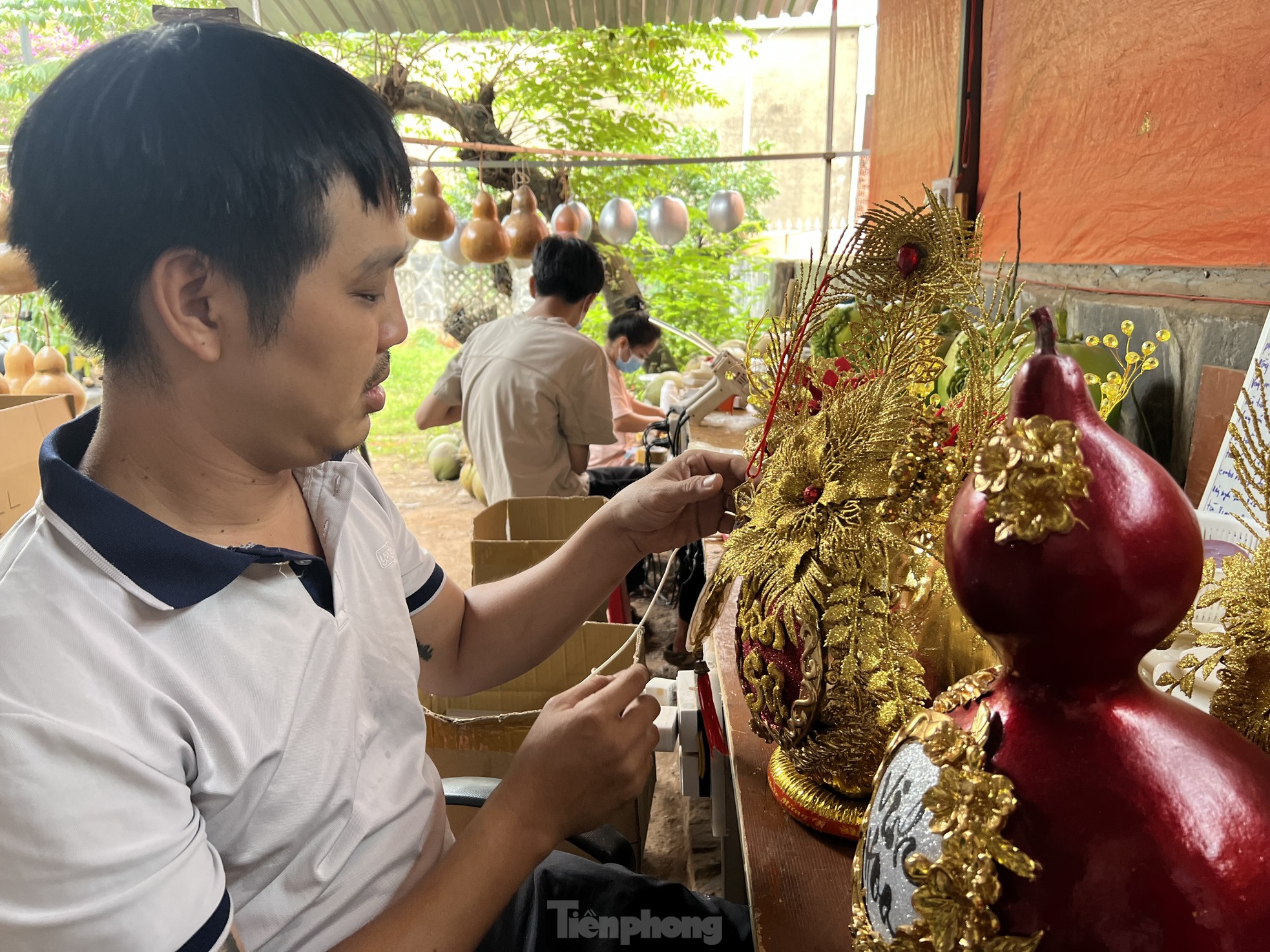 Mặt hàng Tết mà người sản xuất đã dừng nhận đơn hàng cả tháng vì… làm không xuể- Ảnh 9.