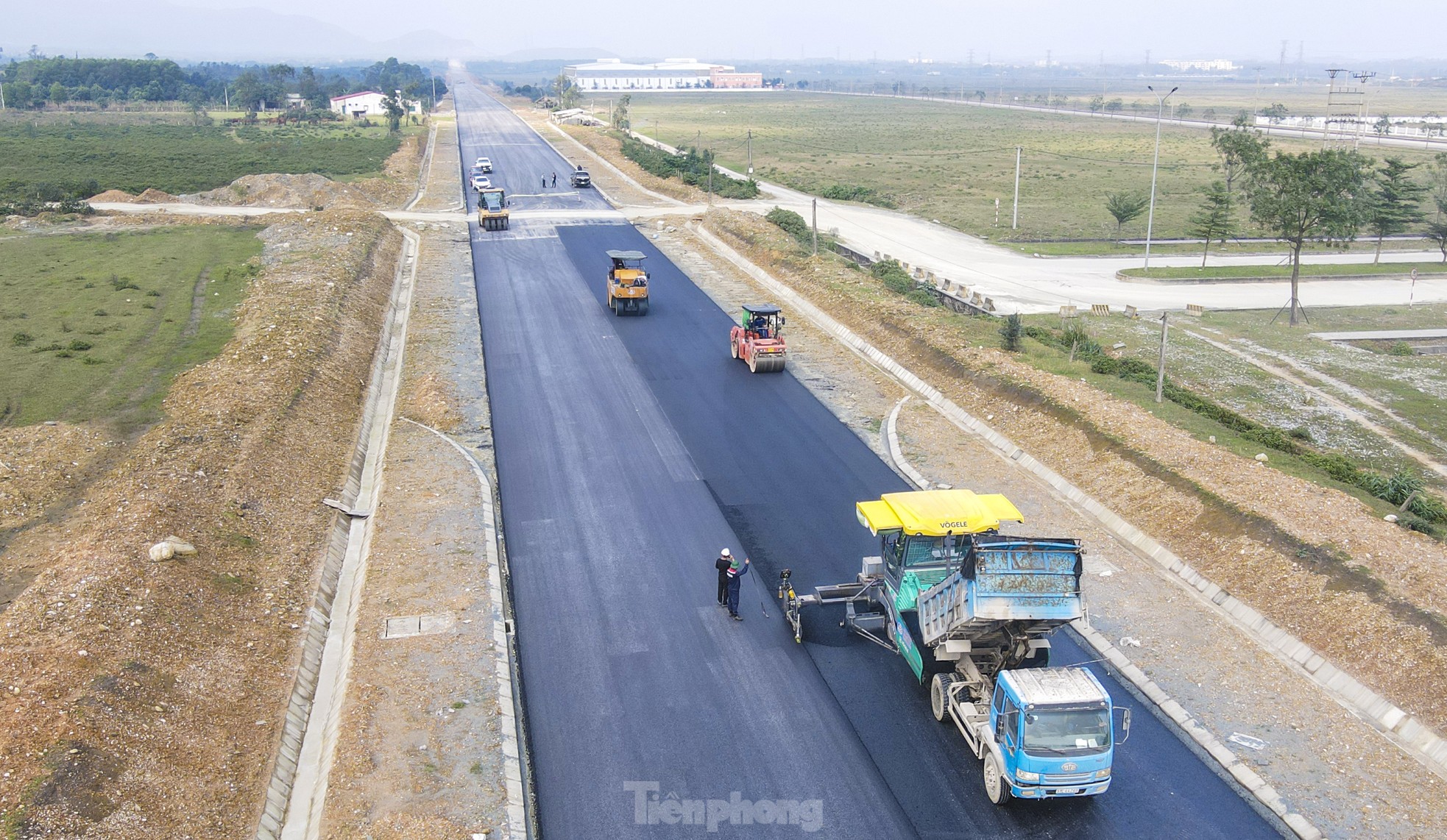 Cận cảnh tuyến đường 9 km đầu tư hơn 450 tỷ đồng ở Hà Tĩnh- Ảnh 13.