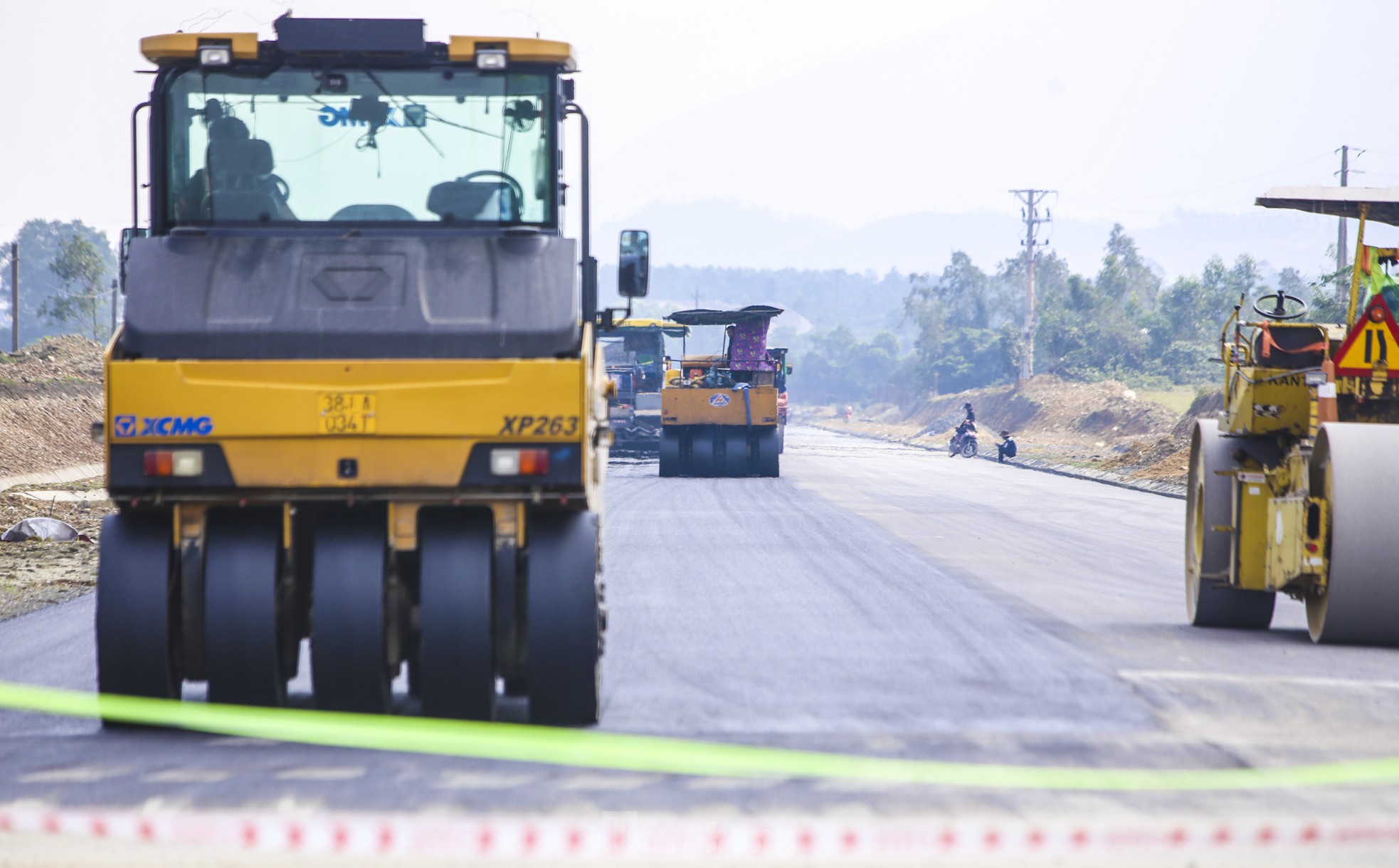 Cận cảnh tuyến đường 9 km đầu tư hơn 450 tỷ đồng ở Hà Tĩnh- Ảnh 5.