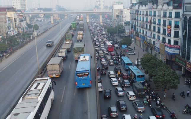 Vì sao phải 'đại phẫu' lại nút giao thông hiện đại nhất Hà Nội?- Ảnh 1.