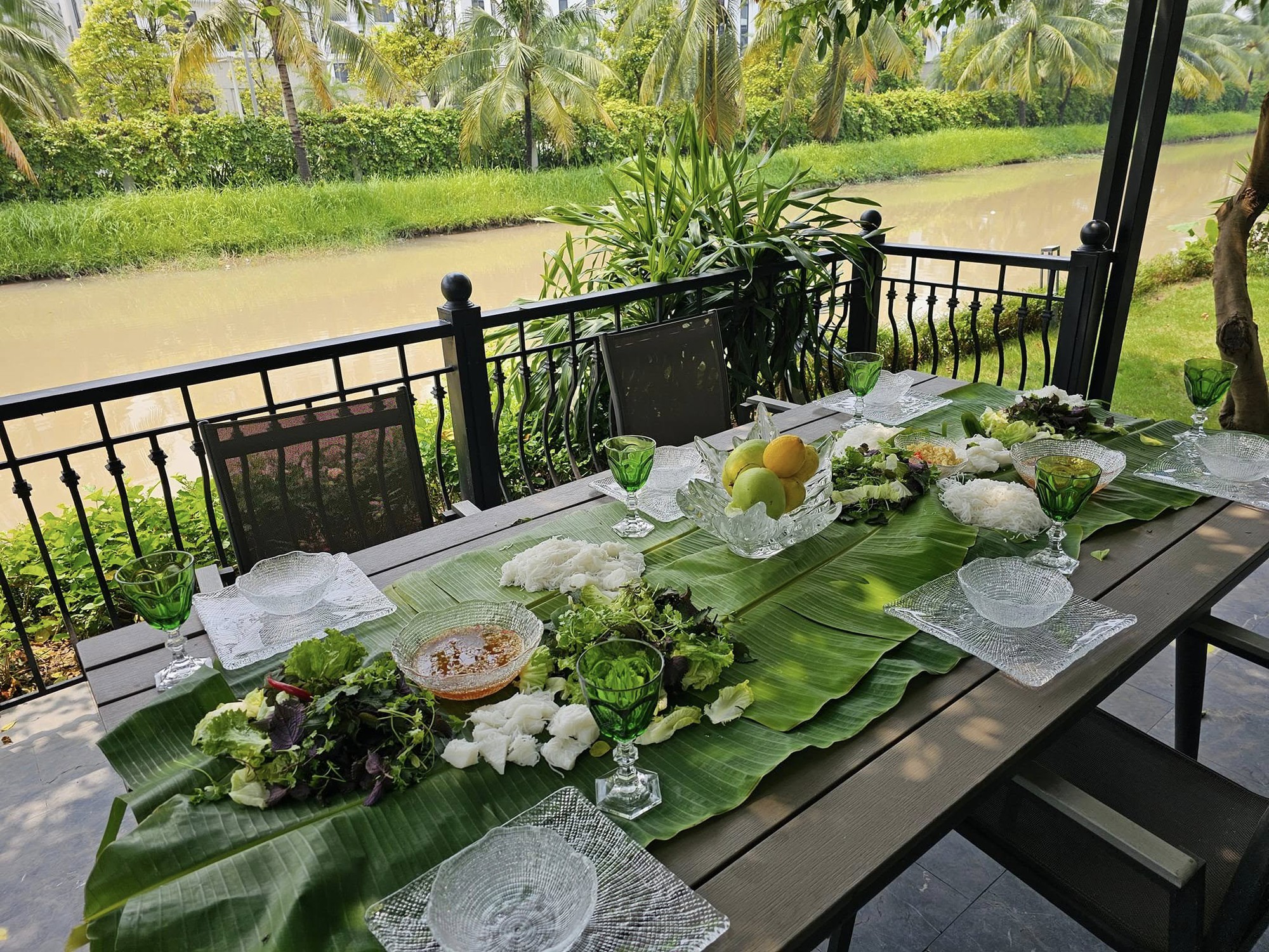 Làm vợ thiếu gia Vingroup, Á hậu Phương Nhi chuẩn bị chuyển về khu biệt thự 500 tỷ xa hoa bậc nhất Hà Nội?- Ảnh 9.