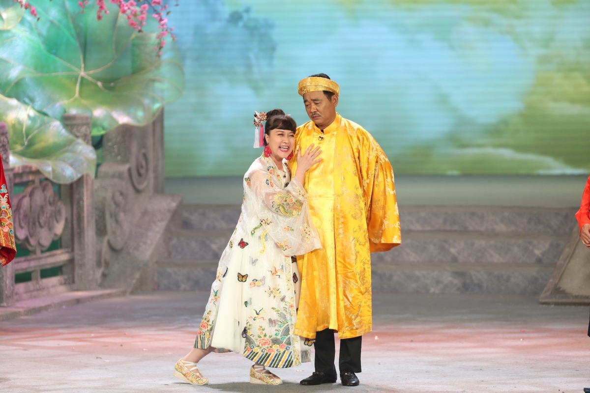 NSND Quốc Khánh và 2 thập kỷ liên tục đóng Ngọc Hoàng trong Táo quân- Ảnh 5. NSND Quốc Khánh và 2 thập kỷ liên tục đóng Ngọc Hoàng trong Táo quân- Ảnh 5.