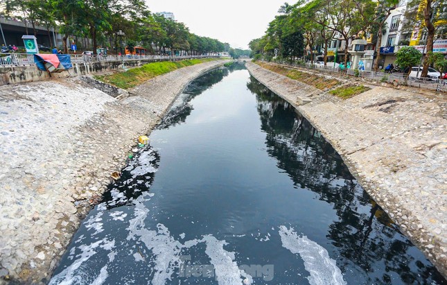 Bộ Tài nguyên và Môi trường nói gì về phương án 550 tỷ cải tạo nước sông Tô Lịch- Ảnh 1.