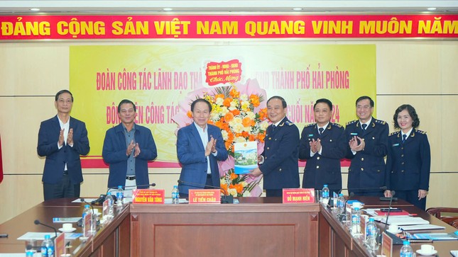 Hải Phòng thu ngân sách năm 2024 cao kỷ lục- Ảnh 1.