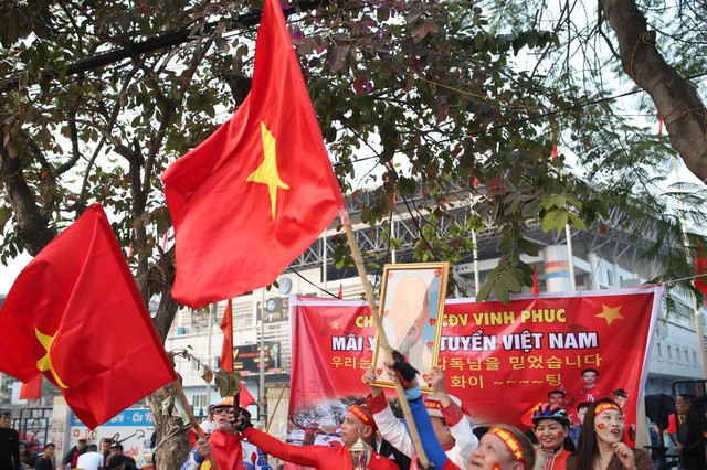 Việt Nam 2-0 Thái Lan: Nguyễn Xuân Son dứt điểm hiểm hóc nhân đôi cách biệt- Ảnh 6.