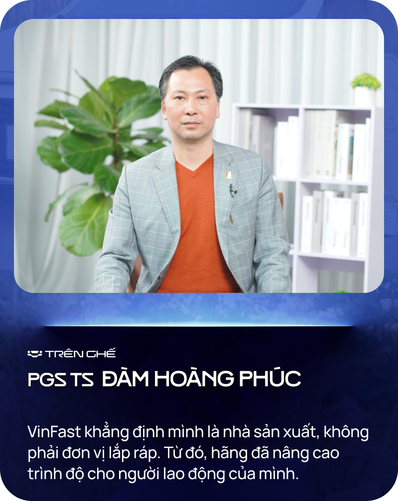 PGS.TS Đàm Hoàng Phúc thăm nhà máy VinFast: ‘Phân biệt xe sản xuất nhà máy số hay vặn bằng tay, nhìn bu-lông là biết’- Ảnh 7.