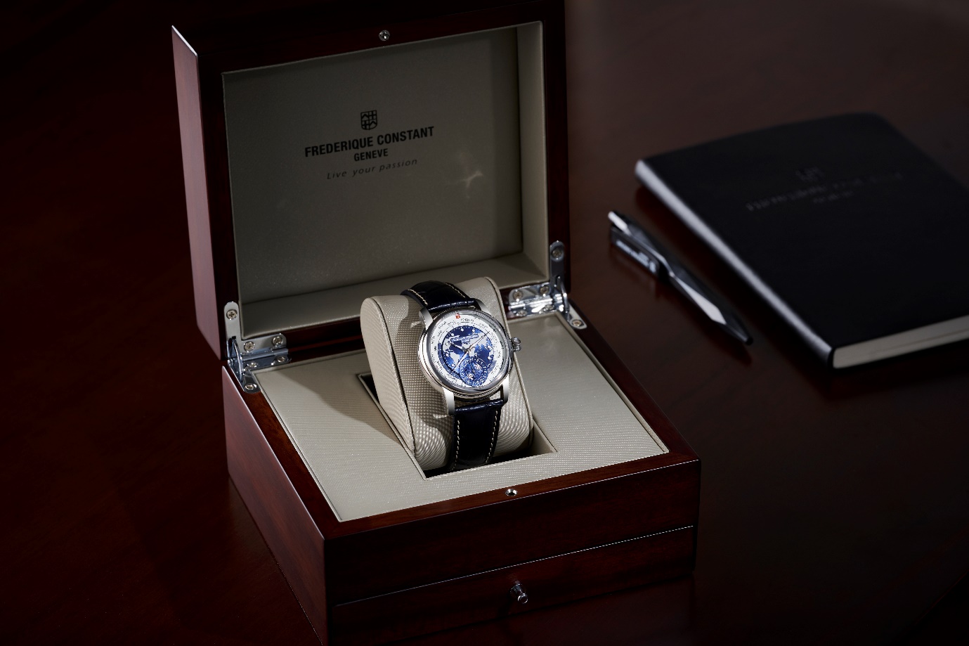 Đồng hồ Frederique Constant Vietnam Limited Edition 2025: Dấu ấn tự hào của doanh nhân Việt- Ảnh 6.