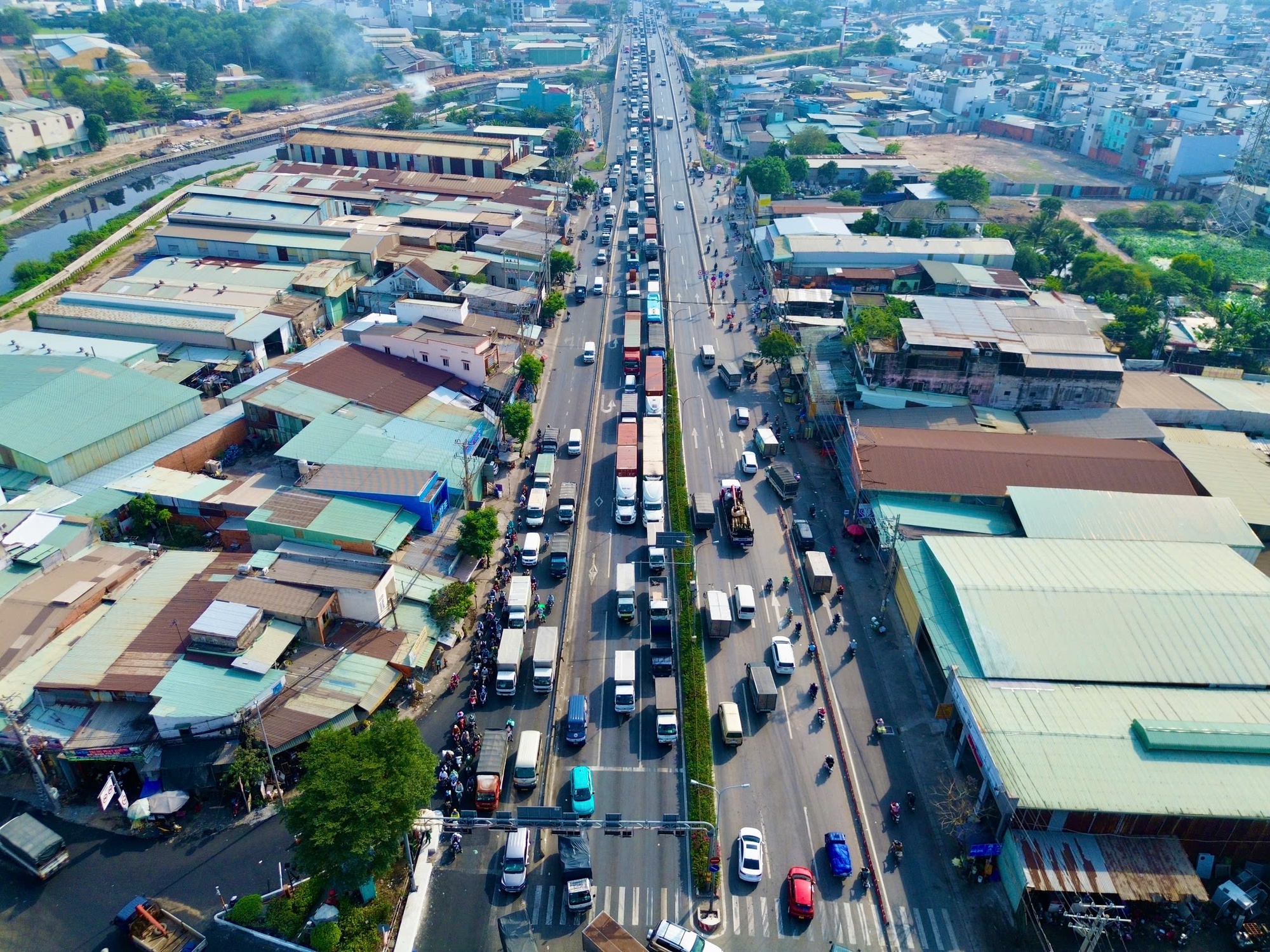 TP HCM hối hả đón Tết với hàng loạt dự án giao thông mới- Ảnh 4.