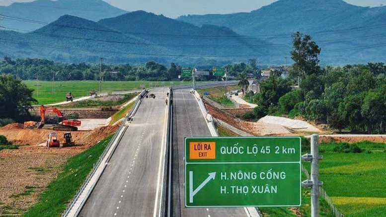 Đề xuất thu phí 6 tuyến cao tốc do Nhà nước đầu tư- Ảnh 1. Đề xuất thu phí 6 tuyến cao tốc do Nhà nước đầu tư- Ảnh 1.
