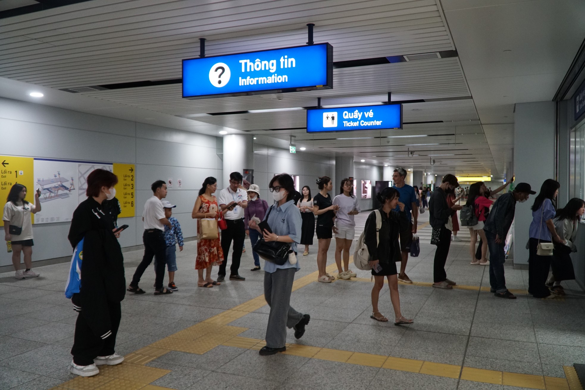 Sự cố của metro TPHCM ngày đầu thu phí- Ảnh 11.