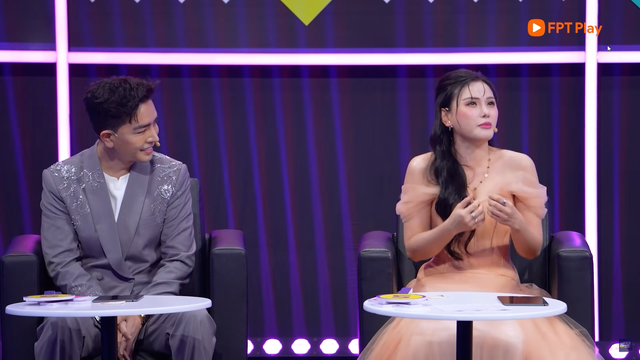 Hari Won ngỡ ngàng phát hiện sao nữ Vbiz cưới chồng kém tận 11 tuổi- Ảnh 1. Hari Won ngỡ ngàng phát hiện sao nữ Vbiz cưới chồng kém tận 11 tuổi- Ảnh 1.
