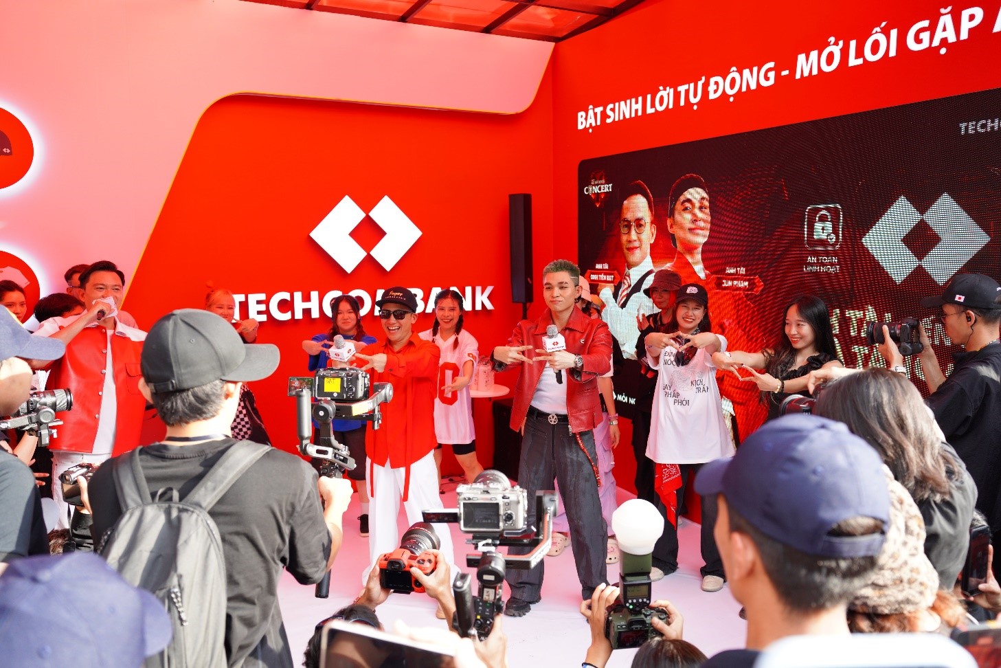 Techcombank công bố cách 