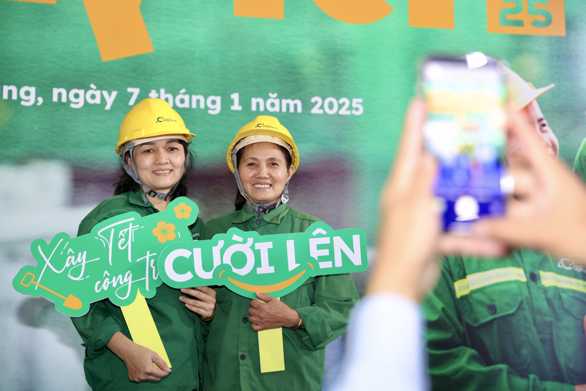 Phó TGĐ Coteccons: Trao học bổng cho con em thợ xây là giúp công nhân đánh thức những giấc mơ chính mình- Ảnh 3.